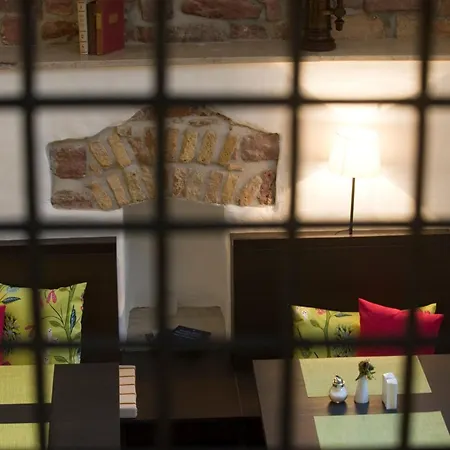Hotel Residenz Am Koenigsplatz 4*