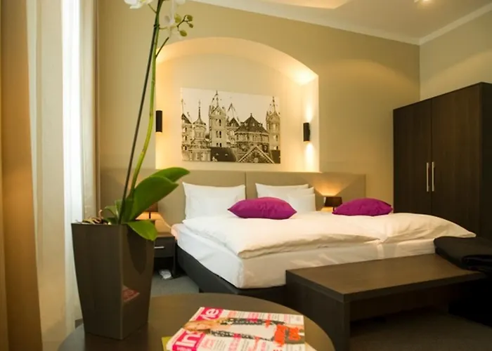 Szálloda Residenz Am Koenigsplatz 4*